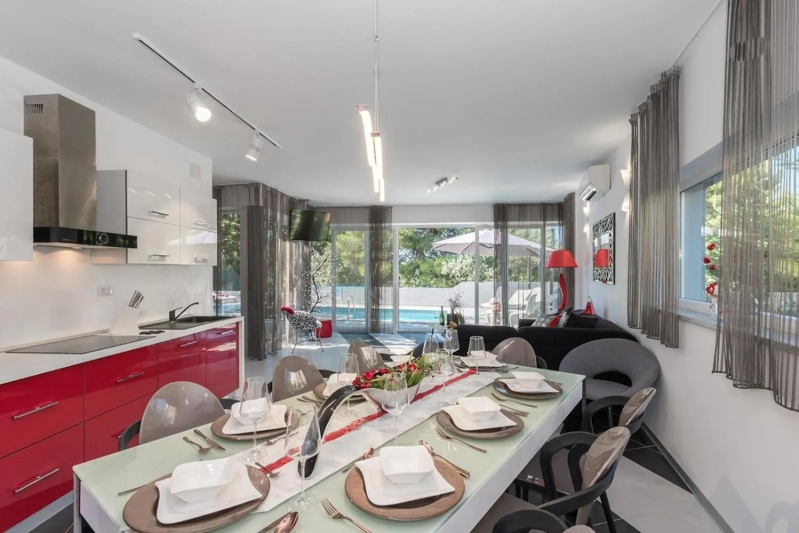 Ferienhaus Mit Privatpool Fuer 10 Personen Ca 150 Qm In Medulin, Istrien Suedkueste Von Istrien Holiday home
